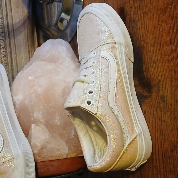 Like New! Girls Sz 13.5 Vans Irridecent White Sparkle Sneakers - Picture 13 of 13